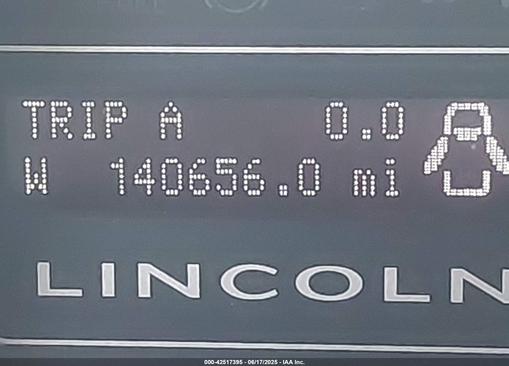 2011 LINCOLN NAVIGATOR L VIN: 5LMJJ3J52BEJ05473