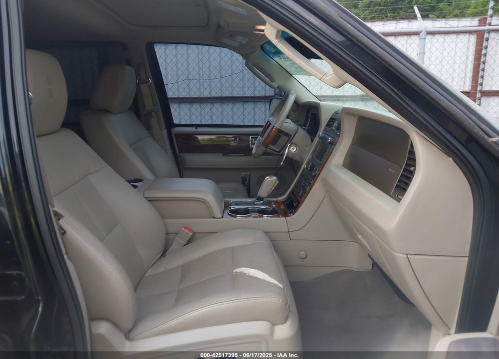 2011 LINCOLN NAVIGATOR L VIN: 5LMJJ3J52BEJ05473