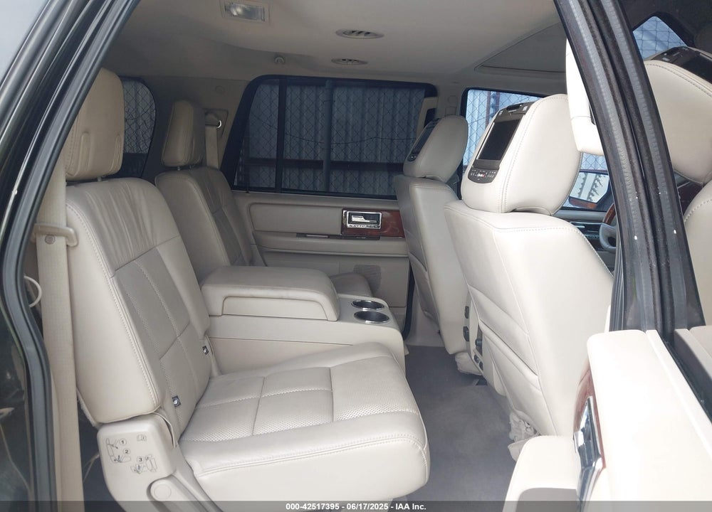 2011 LINCOLN NAVIGATOR L VIN: 5LMJJ3J52BEJ05473
