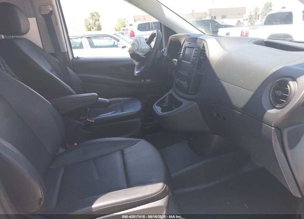 2017 MERCEDES-BENZ METRIS VIN: WD3PG2EA8H3258875