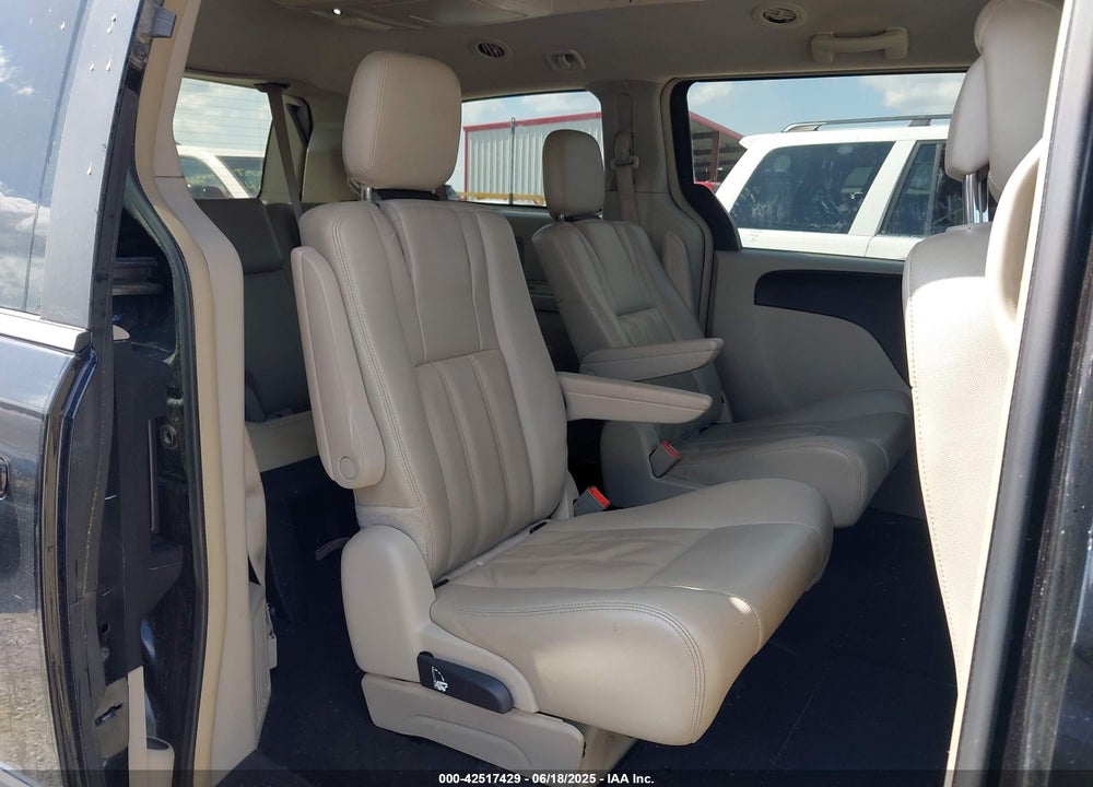 2013 CHRYSLER TOWN & COUNTRY TOURING VIN: 2C4RC1BG9DR525858