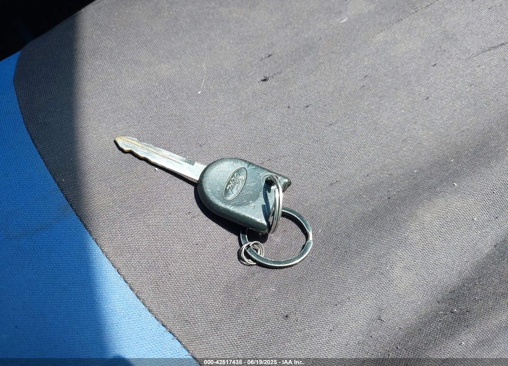 2007 FORD FOCUS S/SE/SES VIN: 1FAFP34N67W302628