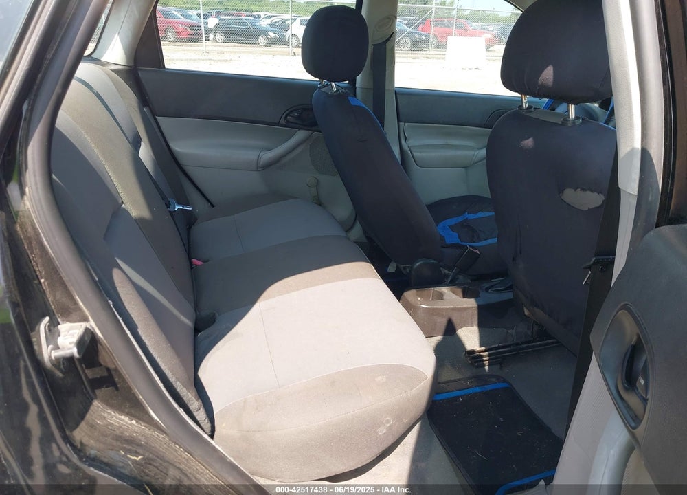 2007 FORD FOCUS S/SE/SES VIN: 1FAFP34N67W302628