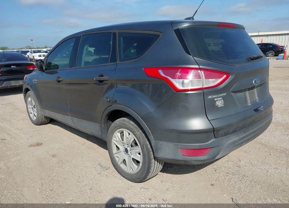 2016 FORD ESCAPE S VIN: 1FMCU0F74GUC25722