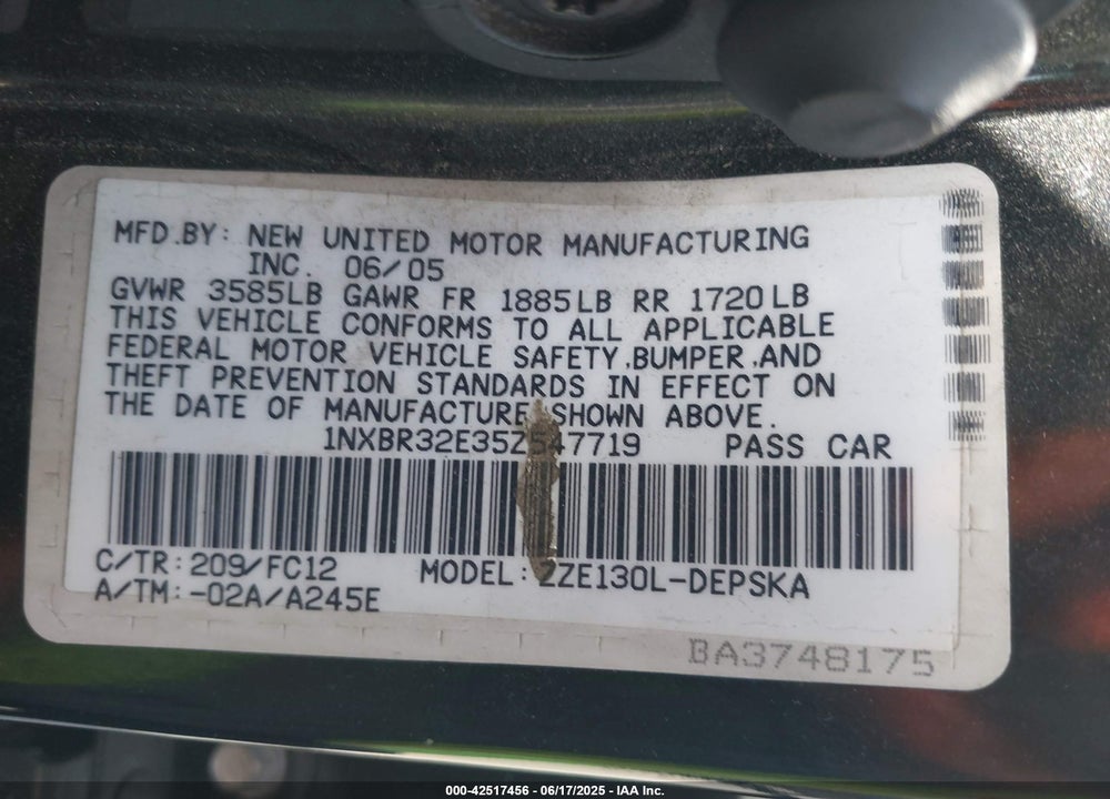 2005 TOYOTA COROLLA S VIN: 1NXBR32E35Z547719