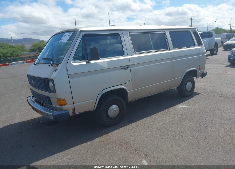 1985 VOLKSWAGEN VANAGON BUS VIN: WV2YB0259FH086734