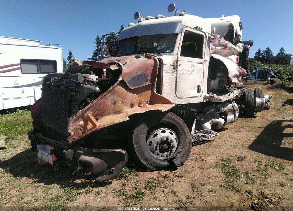 2009 PETERBILT 386 VIN: 1XPHD49X79D772322