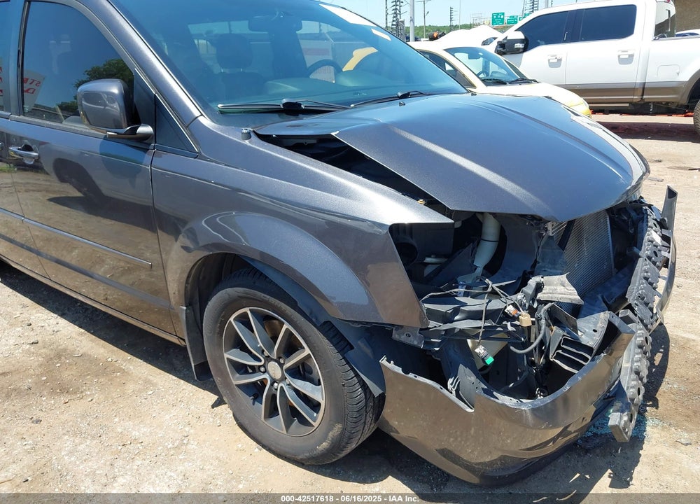 2015 DODGE GRAND CARAVAN R/T VIN: 2C4RDGEG2FR737483