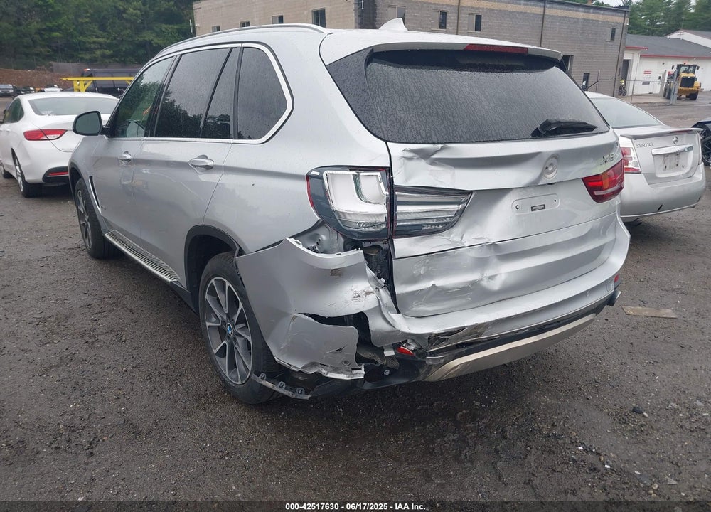 2016 BMW X5 VIN: 5UXKR0C57G0U11099