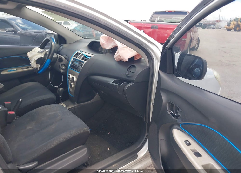 2007 TOYOTA YARIS VIN: JTDBT903471021596