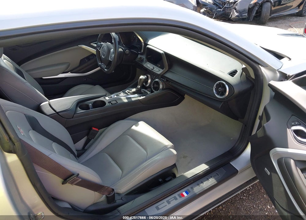 2017 CHEVROLET CAMARO VIN: 1G1FH1R7XH0191682