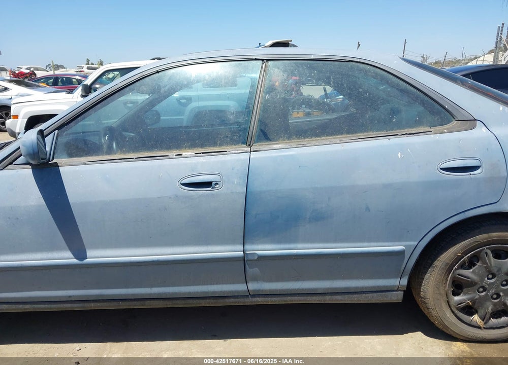 1997 ACURA INTEGRA LS VIN: JH4DB7655VS006782