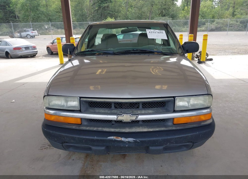 2002 CHEVROLET S-10 VIN: 1GCCS145628137953