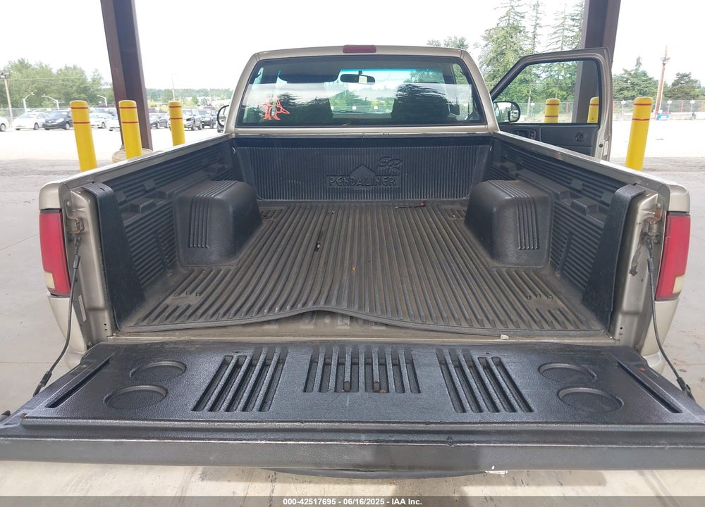 2002 CHEVROLET S-10 VIN: 1GCCS145628137953