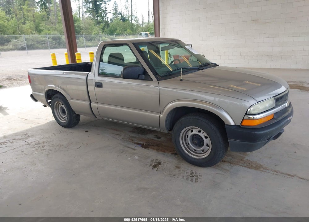 2002 CHEVROLET S-10 VIN: 1GCCS145628137953