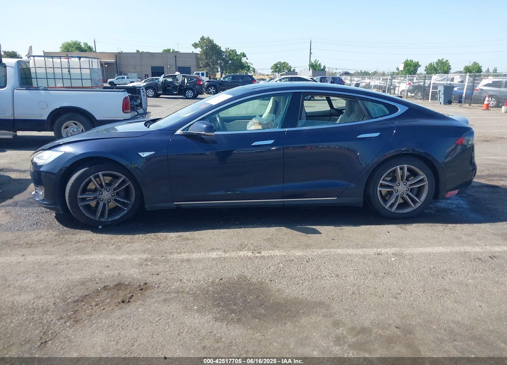 2014 TESLA MODEL S VIN: 5YJSA1H15EFP66601