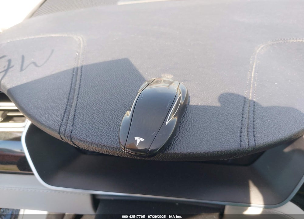 2014 TESLA MODEL S VIN: 5YJSA1H15EFP66601