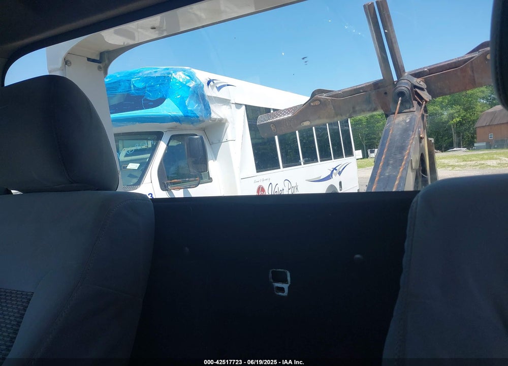 2013 FORD F-450 CHASSIS XL VIN: 1FDUF4HY5DEB15232