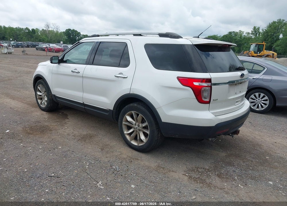 2015 FORD EXPLORER VIN: 1FM5K8D8XFGA25630
