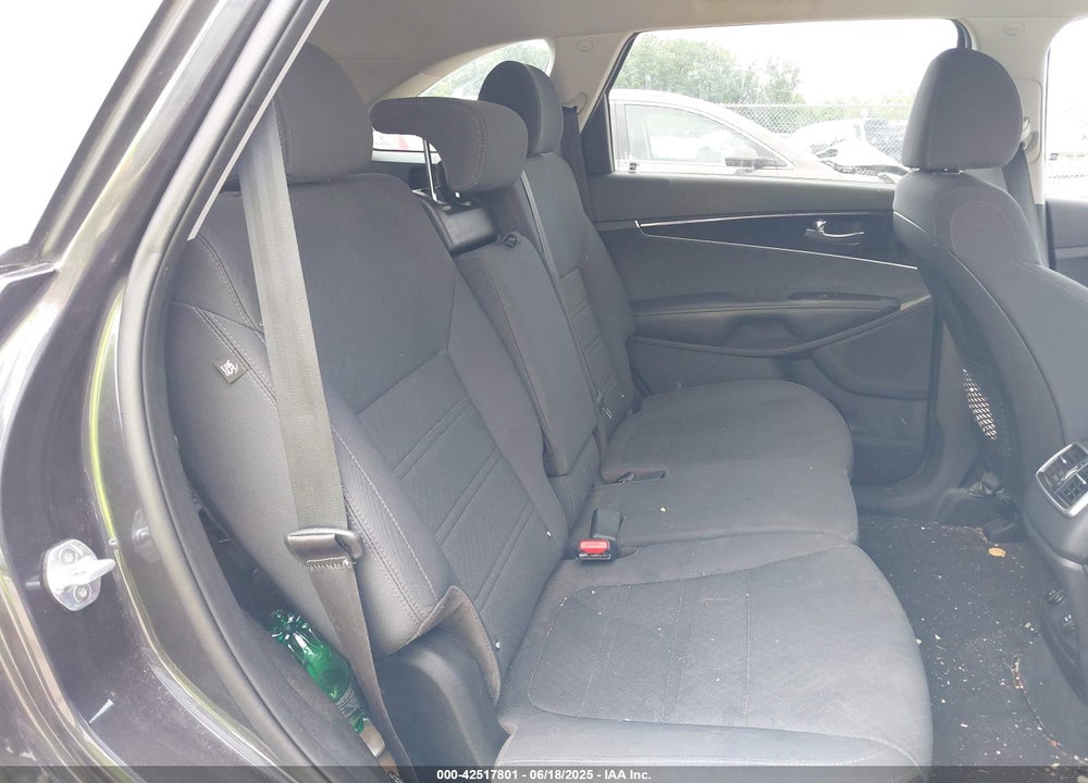2019 KIA SORENTO 2.4L LX VIN: 5XYPGDA30KG545767