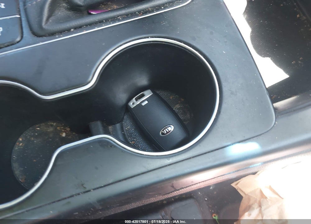2019 KIA SORENTO 2.4L LX VIN: 5XYPGDA30KG545767