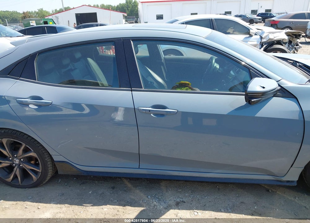 2018 HONDA CIVIC VIN: SHHFK7H99JU220514