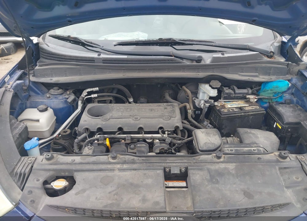 2010 HYUNDAI TUCSON VIN: KM8JUCAC3AU021482