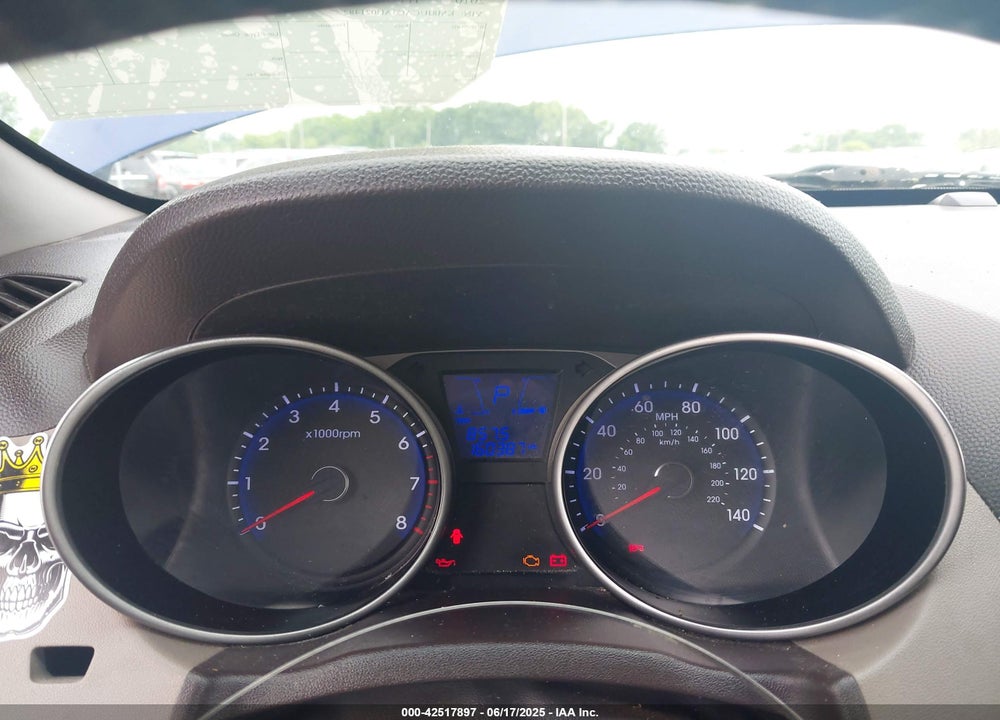 2010 HYUNDAI TUCSON VIN: KM8JUCAC3AU021482