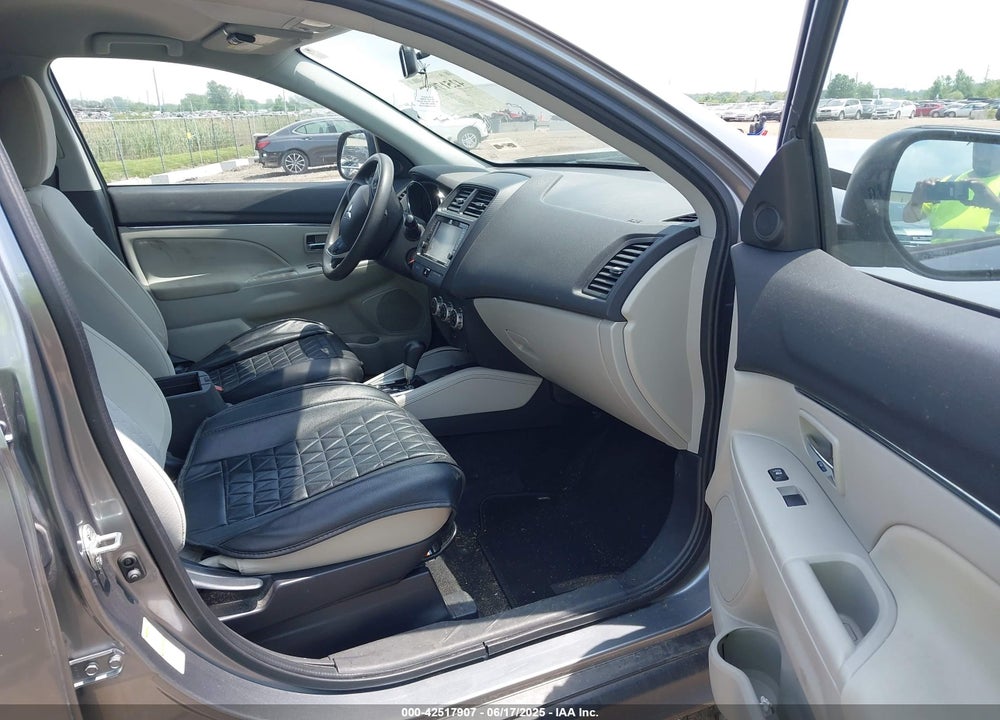 2020 MITSUBISHI OUTLANDER SPORT VIN: JA4AP3AU2LU013097