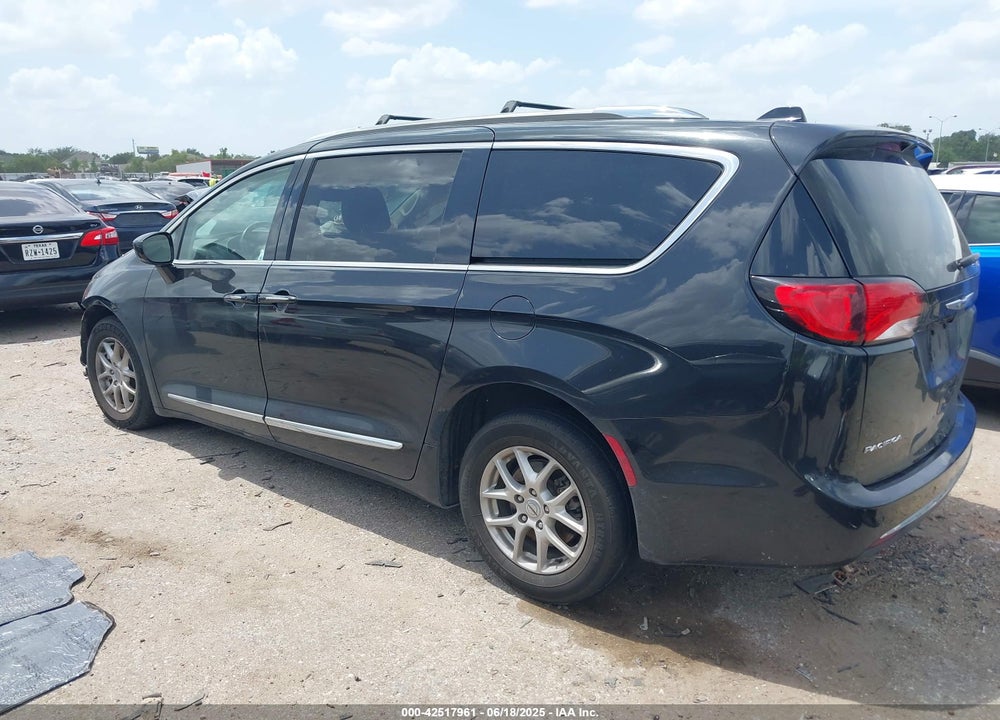 2020 CHRYSLER PACIFICA TOURING L VIN: 2C4RC1BG6LR173126