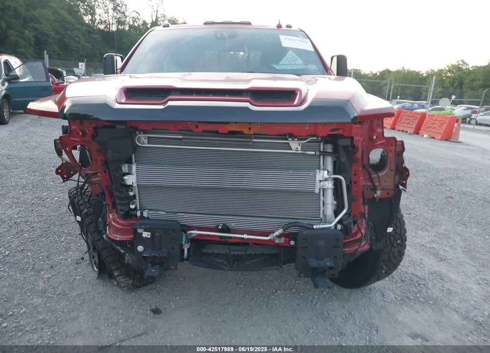 2025 GMC SIERRA 2500HD 4WD  STANDARD BED AT4X VIN: 1GT4UZEY2SF150023