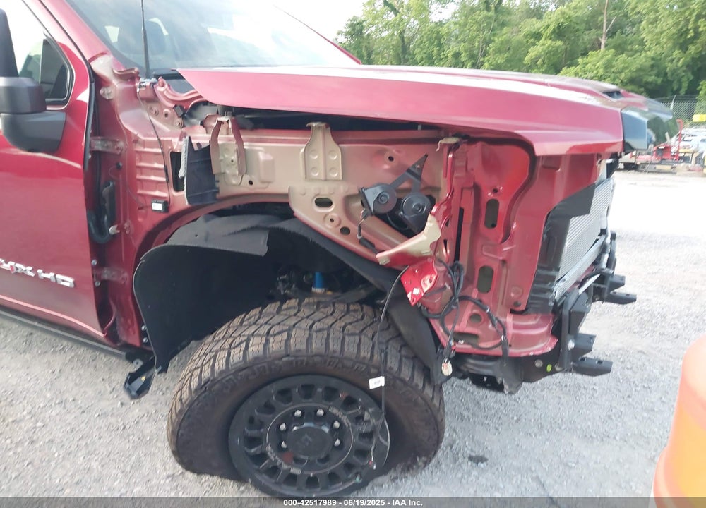 2025 GMC SIERRA 2500HD 4WD  STANDARD BED AT4X VIN: 1GT4UZEY2SF150023