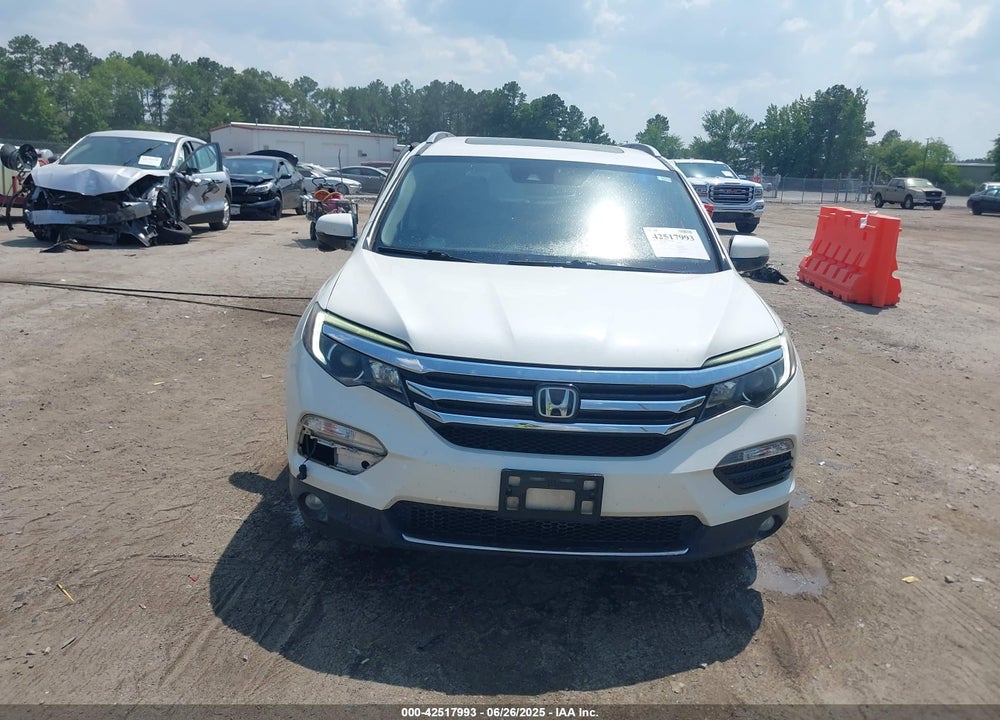2017 HONDA PILOT VIN: 5FNYF6H93HB030016