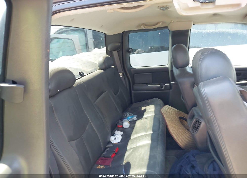 2004 GMC SIERRA 1500 SLT VIN: 1GTEK19T44E212539