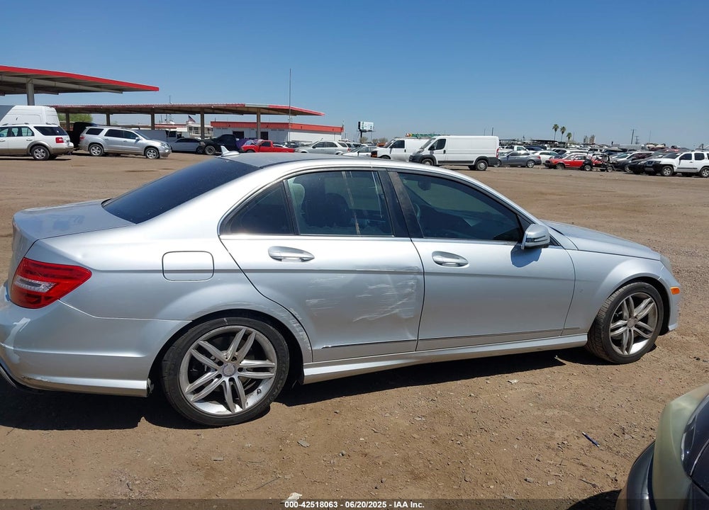 2014 MERCEDES-BENZ C CLASS VIN: WDDGF4HB1EA933861