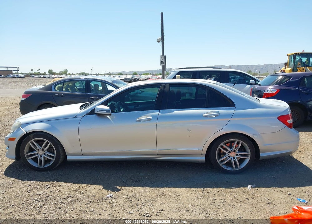 2014 MERCEDES-BENZ C CLASS VIN: WDDGF4HB1EA933861