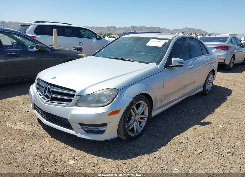 2014 MERCEDES-BENZ C CLASS VIN: WDDGF4HB1EA933861