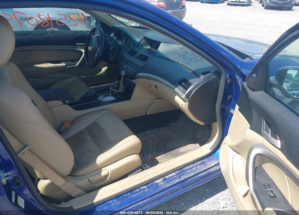 2010 HONDA ACCORD VIN: 1HGCS2B82AA006174