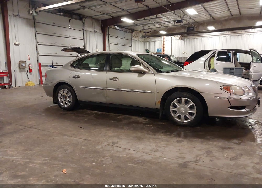 2008 BUICK LACROSSE CX VIN: 2G4WC582781192212