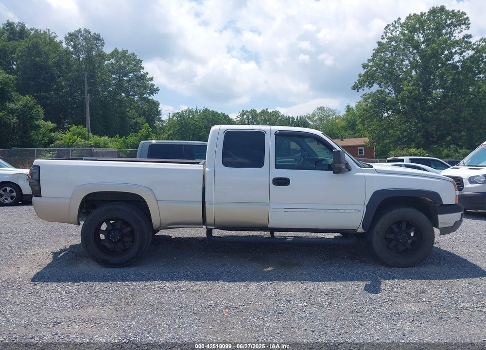 2006 CHEVROLET SILVERADO 1500 LT3 VIN: 1GCEK19B46Z211166