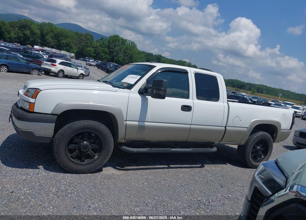 2006 CHEVROLET SILVERADO 1500 LT3 VIN: 1GCEK19B46Z211166