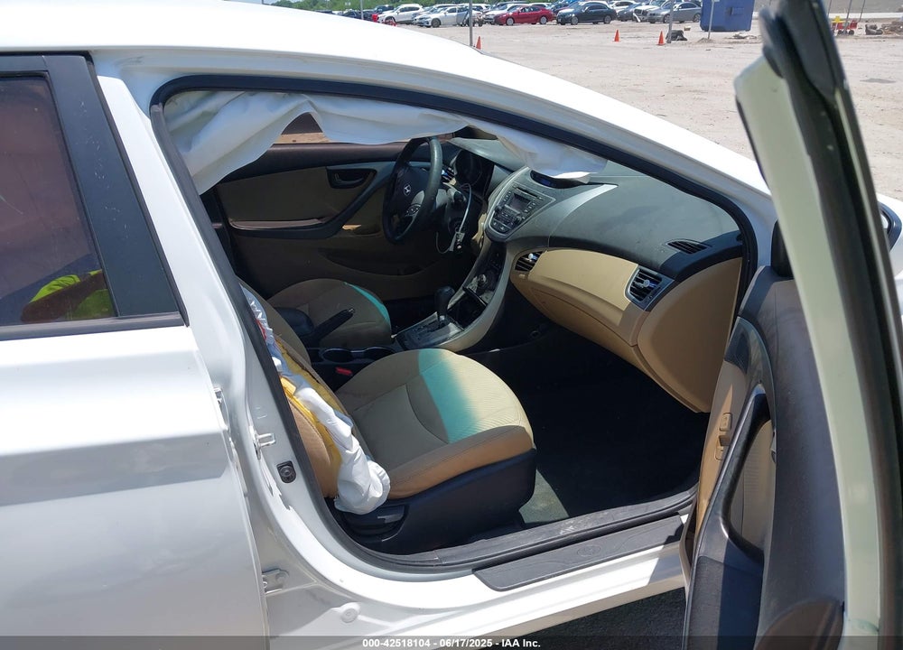 2013 HYUNDAI ELANTRA VIN: 5NPDH4AE8DH278164