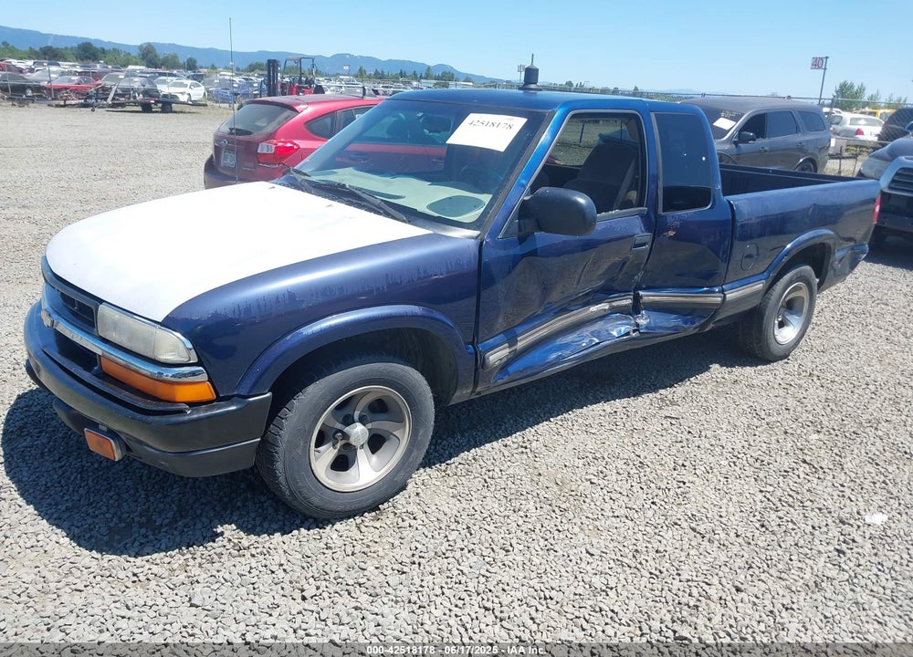 2001 CHEVROLET S-10 VIN: 1GCCS195518132380