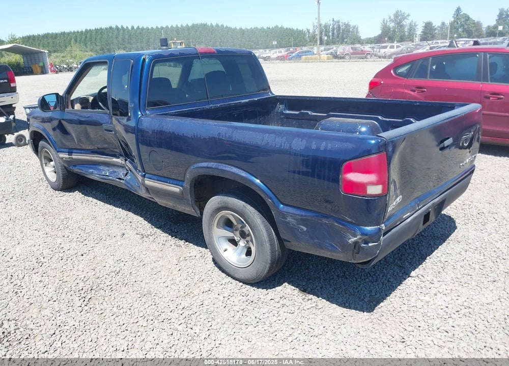 2001 CHEVROLET S-10 VIN: 1GCCS195518132380