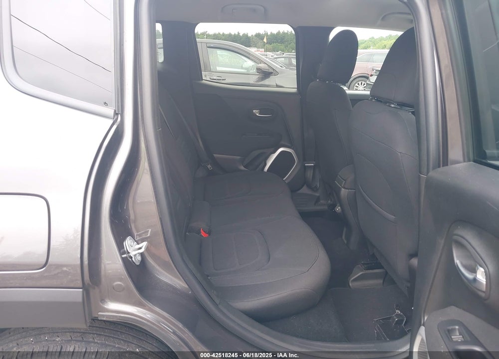 2018 JEEP RENEGADE VIN: ZACCJBBBXJPH24844