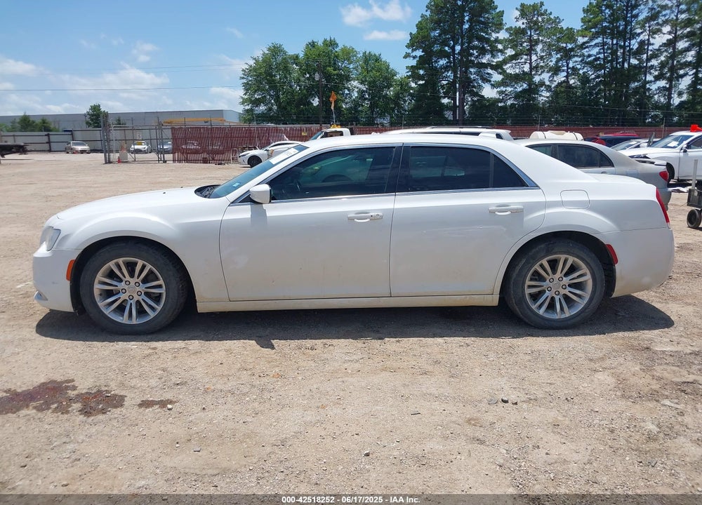 2017 CHRYSLER 300 VIN: 2C3CCAAG2HH560166