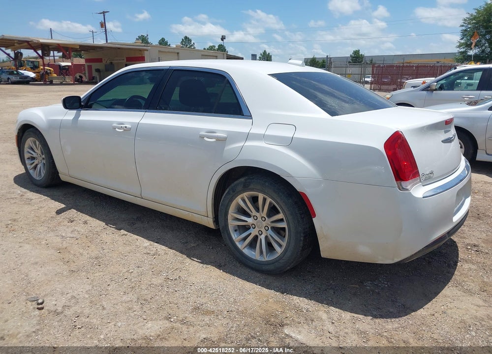 2017 CHRYSLER 300 VIN: 2C3CCAAG2HH560166