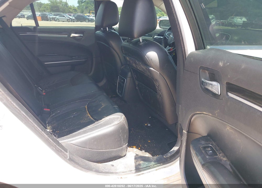 2017 CHRYSLER 300 VIN: 2C3CCAAG2HH560166