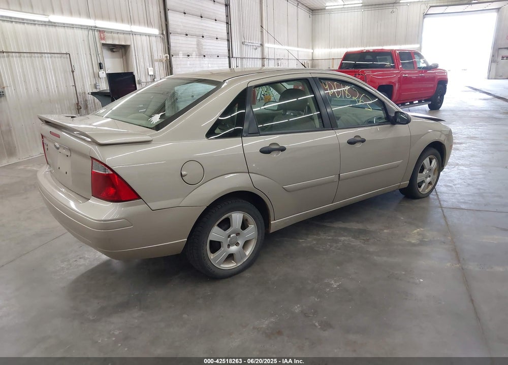 2007 FORD FOCUS VIN: 1FAHP34N37W260153