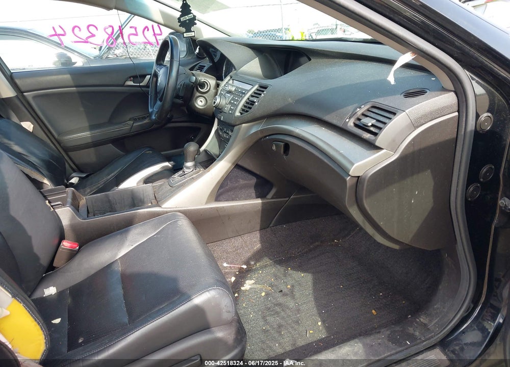 2010 ACURA TSX VIN: JH4CU4F68AC000136